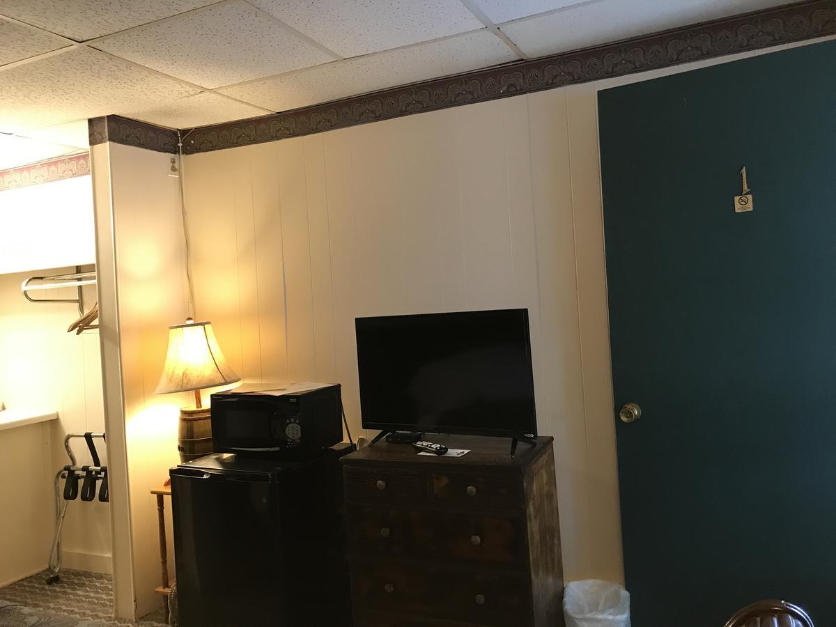 Holiday House Motel Hillsdale 外观 照片