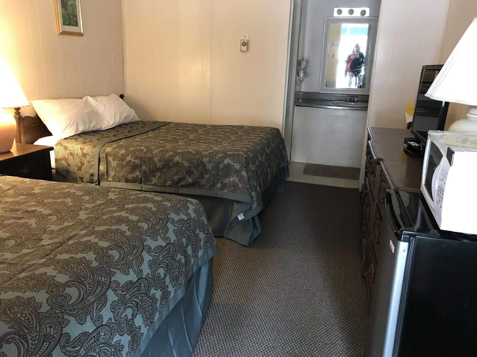 Holiday House Motel Hillsdale 外观 照片